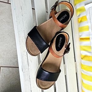 Joseph Seibel Leather Sandals 40 BLACK & TAN NWOT